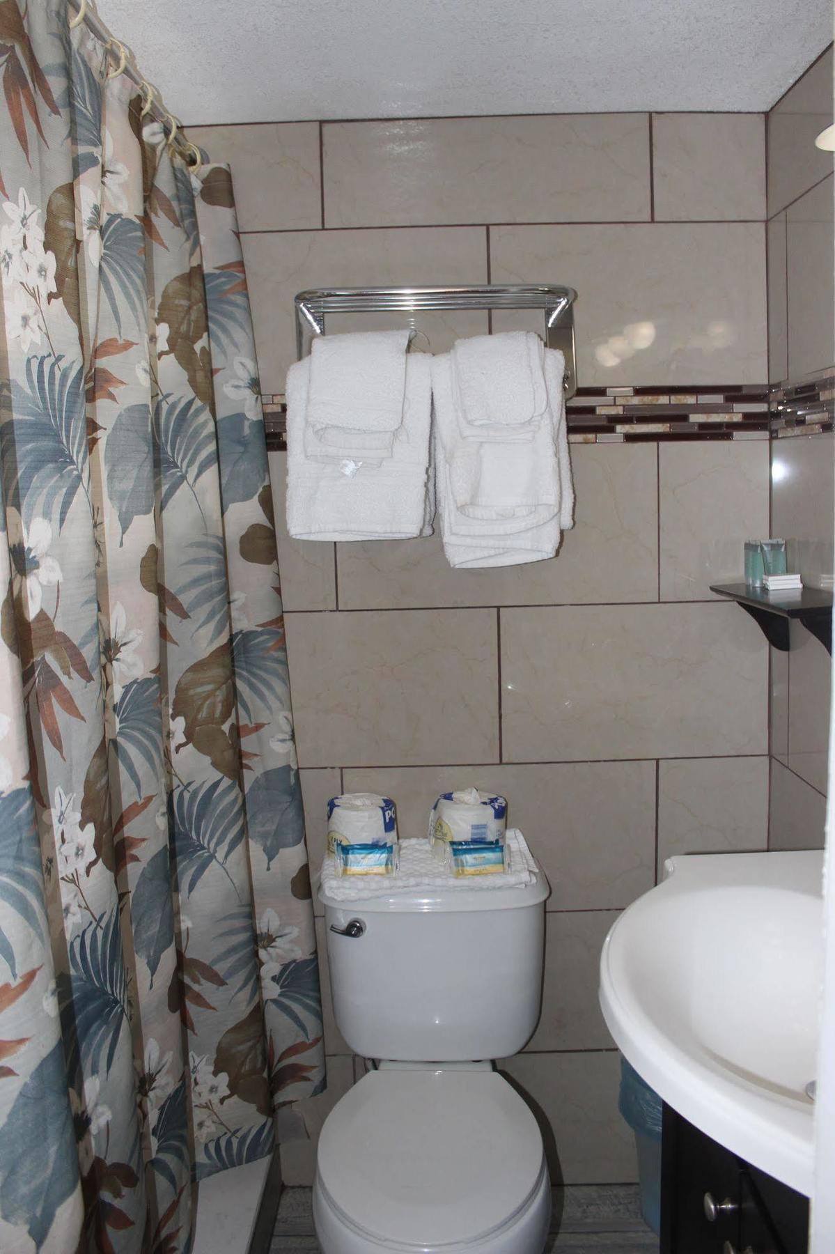 Schooner Hotel St. Pete Beach Extérieur photo