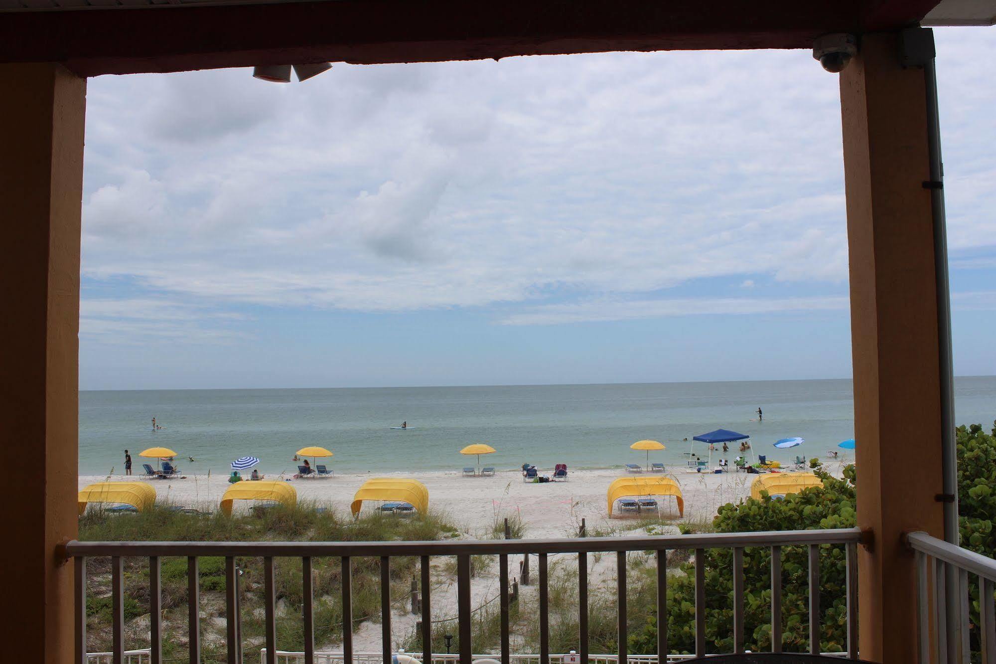 Schooner Hotel St. Pete Beach Extérieur photo
