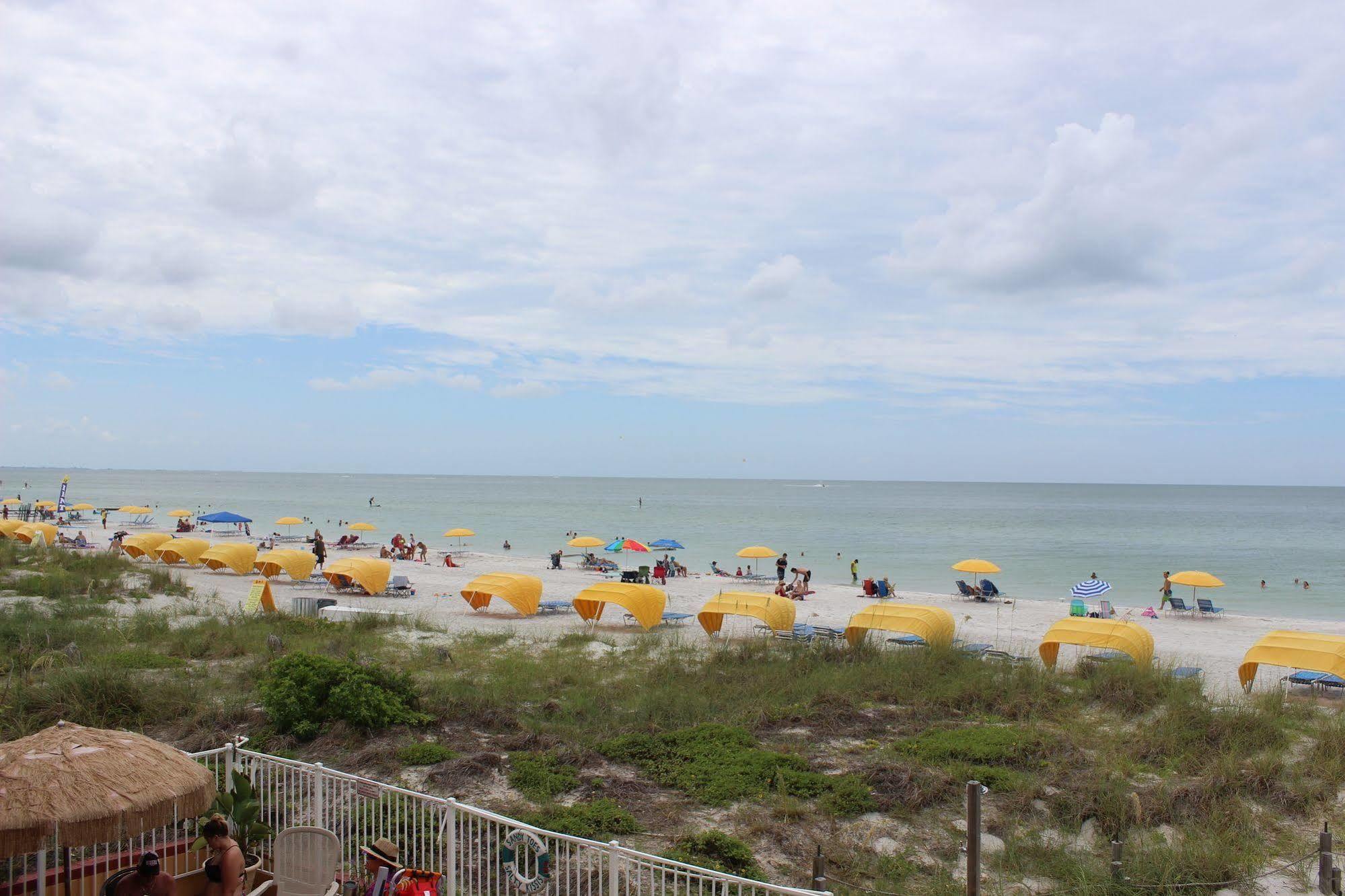 Schooner Hotel St. Pete Beach Extérieur photo